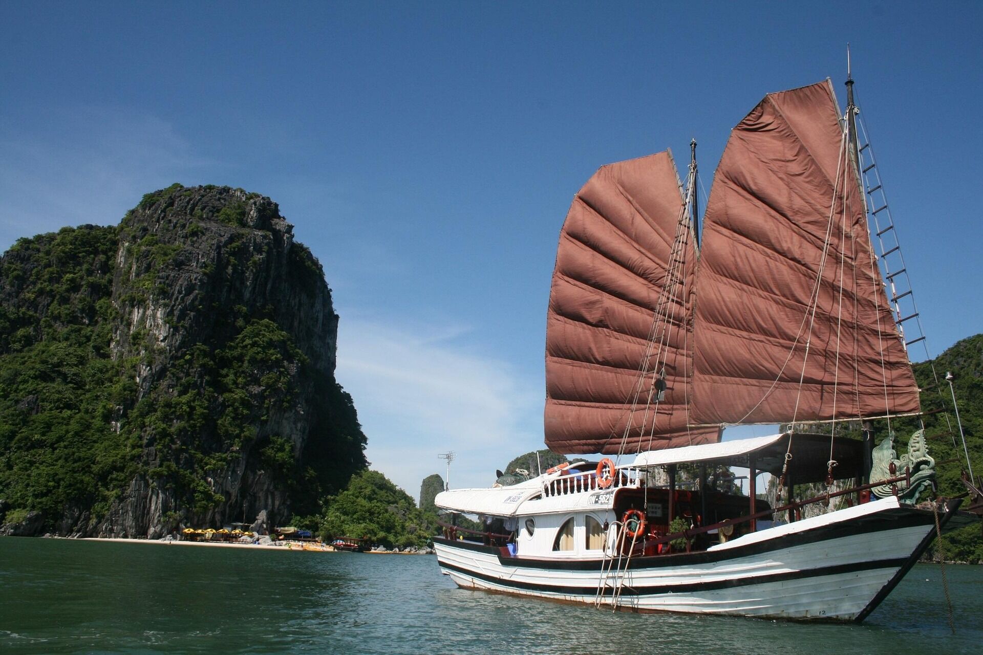 Immerse in Vietnam’s natural heritage with visa preparation